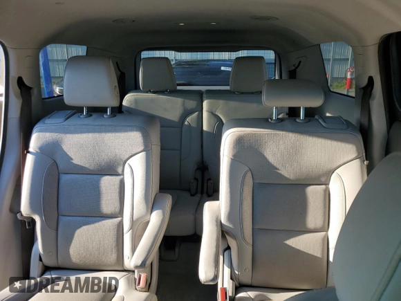 2019 GMC Acadia SLT z VIN 1GKKNMLS3KZ179605, wystawiony jako Copart lot #56343095 z przebiegiem 121 329 mil mil oraz Szkoda całkowita • Salvage title. Historia ofert i sprzedaży dostępna na DreamBid. Obrazek 10.
