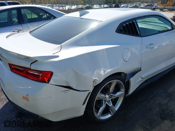 2017 Chevrolet Camaro 2SS with VIN 1G1FH1R77H0102036, listed as a IAAI auction lot 41924124 with 170,443 mi miles and . Bid and sale history available at DreamBid. Image 6.