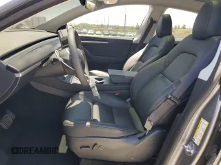 2024 Tesla Model Y Long Range with VIN 7SAYGDEE0RA288420, listed as a Copart auction lot 59159015 with 7,831 mi miles and Salvage title. Bid and sale history available at DreamBid. Image 7.