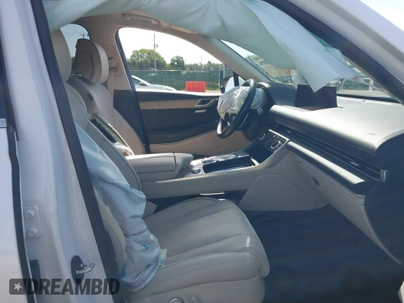 2022 Genesis GV80 with VIN KMUHBDSB2NU079042, listed as a IAAI auction lot 42695020 with 18,719 mi miles and . Bid and sale history available at DreamBid. Image 5.