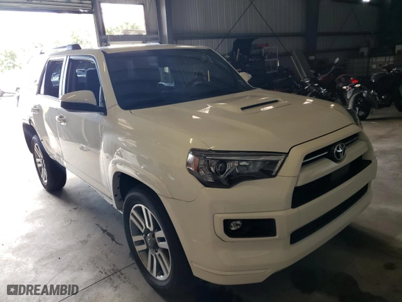 2023 Toyota 4Runner TRD Sport with VIN JTESU5JR5P6143410, listed as a Copart auction lot 71855734 with 10,918 mi miles and Salvage Title. Bid and sale history available at carsss.com. Image 4.