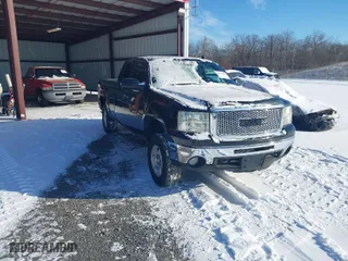 2011 GMC Sierra 1500 SLE with VIN 1GTR2VE33BZ126921, listed as a IAAI auction lot 41373492 with 161,167 mi miles. Bid and sale history available at carsss.com. Image 1.