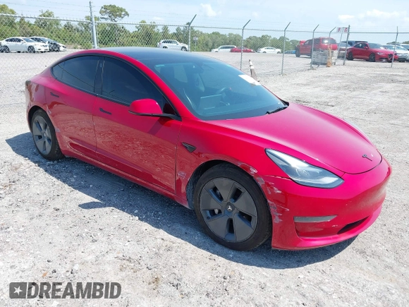 2022 Tesla Model 3 with VIN 5YJ3E1EA7NF152114, listed as a IAAI auction lot 42097399 with 96,726 mi miles. Bid and sale history available at carsss.com. Image 1.