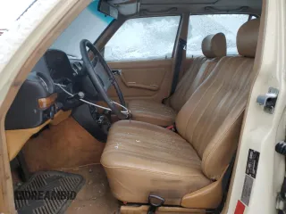 1983 Mercedes-Benz 300 D with VIN WDBAB33A0DB016017, listed as a Copart auction lot 84801634 with 226,074 mi miles and Clean Title. Bid and sale history available at carsss.com. Image 7.