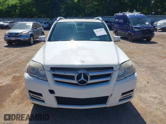 2011 Mercedes-Benz GLK 350 z VIN WDCGG8HB5BF667851, wystawiony jako IAAI lot #42336937 z przebiegiem 173 318 mil mil oraz . Historia ofert i sprzedaży dostępna na DreamBid. Obrazek 13.