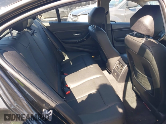2018 BMW 3 Series 320i xDrive with VIN WBA8A3C53JA489544, listed as a IAAI auction lot 41948325 with 68,322 mi miles and . Bid and sale history available at DreamBid. Image 8.