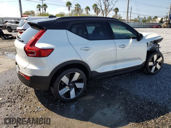 2024 Volvo XC40 Plus z VIN YV4ER3XL3R2240719, wystawiony jako Copart lot #43649755 z przebiegiem 1 281 mil mil oraz Szkoda całkowita • Salvage title. Historia ofert i sprzedaży dostępna na DreamBid. Obrazek 3.