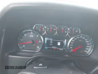 2018 Chevrolet Suburban Premier z VIN 1GNSKJKC2JR250540, wystawiony jako IAAI lot #41475451 z przebiegiem 38 751 mil mil oraz . Historia ofert i sprzedaży dostępna na DreamBid. Obrazek 7.