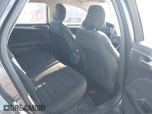2018 Ford Fusion SE with VIN 3FA6P0HD8JR283073, listed as a IAAI auction lot 41823858 with 61,290 mi miles. Bid and sale history available at carsss.com. Image 8.