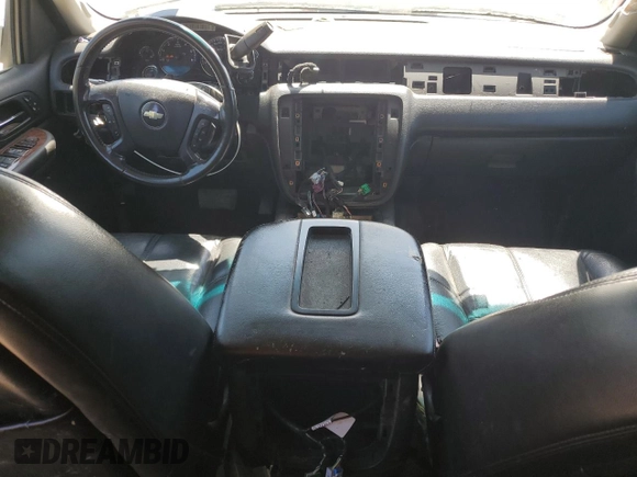 2007 Chevrolet Suburban LTZ с VIN 3GNFK16367G101178, выставлен на аукционе Copart как лот 56466375 с пробегом Не указан миль и Чистый • Clean title. История ставок и продаж доступна на DreamBid. Изображение 8.