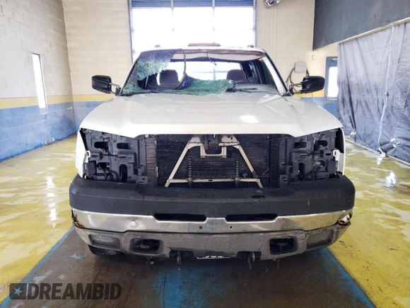 2001 Chevrolet Silverado 3500 LS with VIN 1GCJK33G11F160833, listed as a Copart auction lot 46930185 with 309,228 mi miles and Clean Title. Bid and sale history available at carsss.com. Image 5.