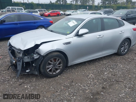 2020 Kia Optima LX z VIN 5XXGT4L38LG422703, wystawiony jako IAAI lot #39335033 z przebiegiem 73 037 mil mil oraz . Historia ofert i sprzedaży dostępna na DreamBid. Obrazek 17.