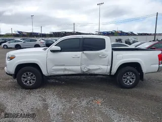 2017 Toyota Tacoma SR5 with VIN 3TMAZ5CN9HM040066, listed as a IAAI auction lot 41490470 with 119,221 mi miles. Bid and sale history available at carsss.com. Image 6.
