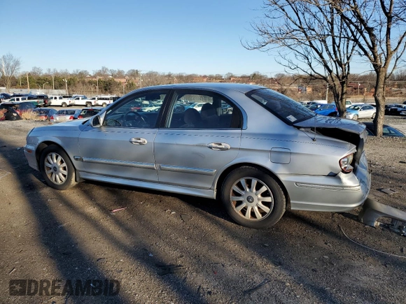 2002 Hyundai Sonata GLS with VIN KMHWF35H52A626032, listed as a Copart auction lot 86873644 with 169,614 mi miles and Salvage Title. Bid and sale history available at carsss.com. Image 2.