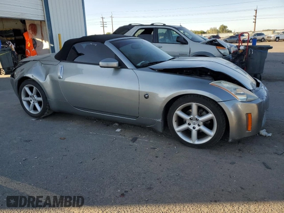 2005 Nissan 350Z Touring z VIN JN1AZ36A15M756659, wystawiony jako Copart lot #75458384 z przebiegiem 101 489 mil mil oraz Szkoda całkowita • Salvage title. Historia ofert i sprzedaży dostępna na DreamBid. Obrazek 4.