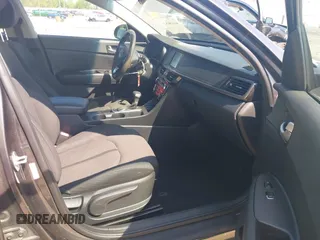 2018 Kia Optima LX z VIN KNAGT4L34J5232346, wystawiony jako IAAI lot #42136524 z przebiegiem 119 977 mil mil oraz . Historia ofert i sprzedaży dostępna na DreamBid. Obrazek 5.