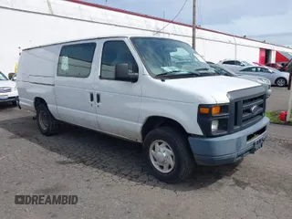 2012 Ford E-Series Commercial z VIN 1FTNS2EL4CDA62268, wystawiony jako IAAI lot #42002522 z przebiegiem Nie podano mil oraz . Historia ofert i sprzedaży dostępna na DreamBid. Obrazek 1.
