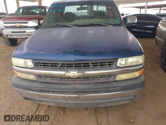2001 Chevrolet Silverado 1500 LS with VIN 2GCEC19V011186596, listed as a IAAI auction lot 41927474 with 157,039 mi miles. Bid and sale history available at carsss.com. Image 6.