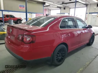2008 Volkswagen Jetta SE z VIN 3VWRM71K58M033487, wystawiony jako Copart lot #57021855 z przebiegiem 187 167 mil mil oraz Czysty tytuł • Clean title. Historia ofert i sprzedaży dostępna na DreamBid. Obrazek 3.