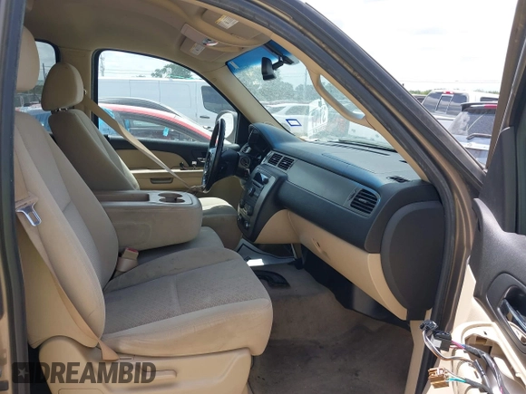 2007 Chevrolet Tahoe LTZ with VIN 1GNFC13007R232128, listed as a IAAI auction lot 42629224 with 253,508 mi miles and . Bid and sale history available at DreamBid. Image 5.