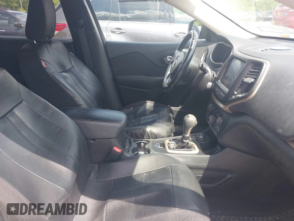2016 Jeep Cherokee Latitude z VIN 1C4PJMCB4GW241454, wystawiony jako IAAI lot #42378181 z przebiegiem 210 207 mil mil oraz . Historia ofert i sprzedaży dostępna na DreamBid. Obrazek 5.