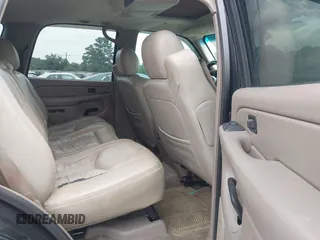 2005 Chevrolet Tahoe Police z VIN 1GNEC13Z15R249205, wystawiony jako IAAI lot #42209381 z przebiegiem 331 322 mil mil oraz . Historia ofert i sprzedaży dostępna na DreamBid. Obrazek 8.