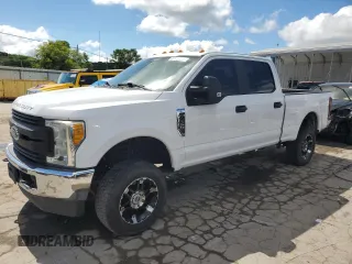 2017 Ford Super Duty F-250 SRW Lariat with VIN 1FT7W2B60HEB88575, listed as a Copart auction lot 62494264 with 171,006 mi miles and Clean Title. Bid and sale history available at carsss.com. Image 1.