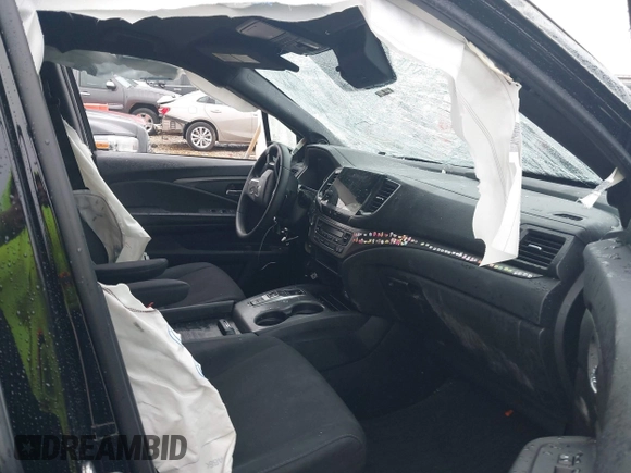 2021 Honda Passport Sport with VIN 5FNYF7H29MB000120, listed as a IAAI auction lot 41129219 with Not provided miles and . Bid and sale history available at DreamBid. Image 5.