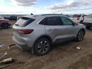 2023 Ford Escape with VIN 1FMCU0JZ0PUB24427, listed as a Copart auction lot 42050144 with 5,588 mi miles and . Bid and sale history available at DreamBid. Image 3.