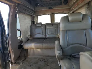 2001 GMC Savana Cargo Van YF7 Upfitter with VIN 1GDFG15R011100304, listed as a Copart auction lot 80039964 with 231,537 mi miles and Salvage Title. Bid and sale history available at carsss.com. Image 10.