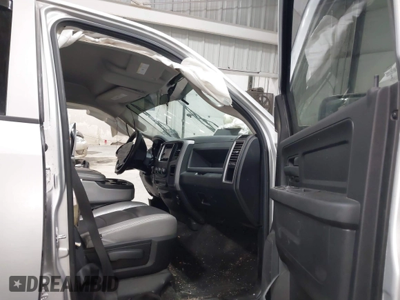 2014 Ram 1500 Express with VIN 3C6RR7KT9EG211320, listed as a IAAI auction lot 41493453 with 39,999 mi miles. Bid and sale history available at carsss.com. Image 5.
