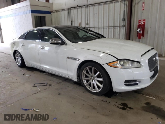 2013 Jaguar XJ with VIN SAJWA2GB3DLV41012, listed as a Copart auction lot 78903144 with 116,923 mi miles and Clean Title. Bid and sale history available at carsss.com. Image 4.