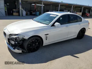 2011 BMW 5 Series 535i z VIN WBAFR7C57BC806044, wystawiony jako Copart lot #56353885 z przebiegiem 236 340 mil mil oraz Szkody całkowita. Historia ofert i sprzedaży dostępna na DreamBid. Obrazek 1.