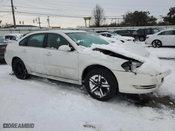 2013 Chevrolet Impala Police with VIN 2G1WD5E34D1259320, listed as a Copart auction lot 88004815 with 136,008 mi miles and Salvage Title. Bid and sale history available at carsss.com. Image 4.