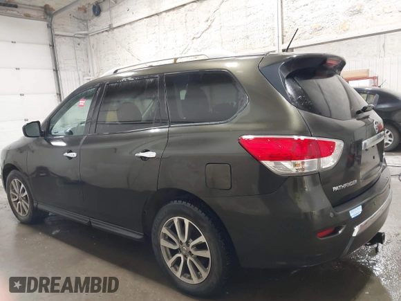 2015 Nissan Pathfinder SL with VIN 5N1AR2MM3FC650012, listed as a IAAI auction lot 42402958 with 118,329 mi miles and . Bid and sale history available at DreamBid. Image 14.