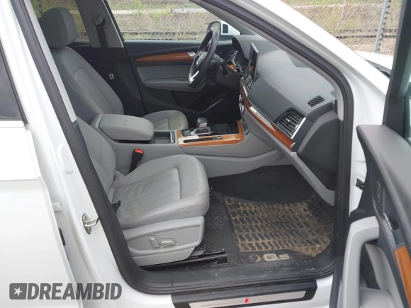 2022 Audi Q5 S line Premium Plus with VIN WA1EAAFY2N2014414, listed as a IAAI auction lot 42069743 with 44,654 mi miles and . Bid and sale history available at DreamBid. Image 5.