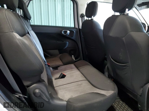 2015 FIAT 500L Easy with VIN ZFBCFABH3FZ034090, listed as a Copart auction lot 48546235 with 116,395 mi miles and Clean title. Bid and sale history available at DreamBid. Image 10.