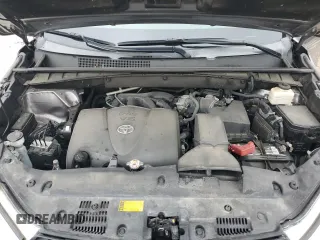 2018 Toyota Highlander SE z VIN 5TDJZRFH8JS523194, wystawiony jako Copart lot #57434645 z przebiegiem 57 965 mil mil oraz Szkoda całkowita • Salvage title. Historia ofert i sprzedaży dostępna na DreamBid. Obrazek 11.