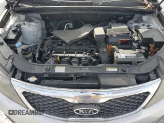 2011 Kia Sorento LX with VIN 5XYKT3A16BG133657, listed as a Copart auction lot 44111845 with 288,465 mi miles and Clean Title. Bid and sale history available at carsss.com. Image 12.