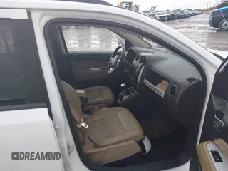 2016 Jeep Compass Latitude with VIN 1C4NJCEA6GD792633, listed as a IAAI auction lot 42240729 with 154,163 mi miles and . Bid and sale history available at DreamBid. Image 5.