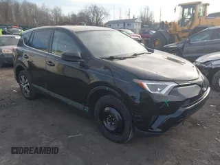 2018 Toyota RAV4 LE with VIN 2T3BFREVXJW711993, listed as a IAAI auction lot 41904430 with 190,191 mi miles. Bid and sale history available at carsss.com. Image 1.