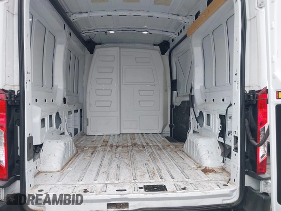 2023 Ford Transit Cargo with VIN 1FTBR1C86PKA02758, listed as a IAAI auction lot 42465866 with 33,095 mi miles and . Bid and sale history available at DreamBid. Image 8.