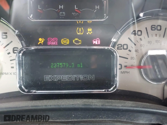 2009 Ford Expedition EL XLT with VIN 1FMFK15559LA14157, listed as a IAAI auction lot 42005116 with 237,579 mi miles. Bid and sale history available at carsss.com. Image 7.