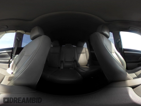 2018 Toyota Highlander SE with VIN 5TDJZRFH8JS530792, listed as a IAAI auction lot 42054634 with 272,748 mi miles and . Bid and sale history available at DreamBid. Image 19.
