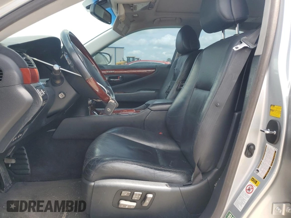 2009 Lexus LS 460 with VIN JTHBL46F895085638, listed as a Copart auction lot 60497755 with 165,748 mi miles and Salvage title. Bid and sale history available at DreamBid. Image 7.