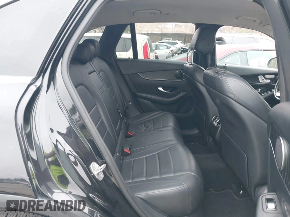 2016 Mercedes-Benz GLC with VIN WDC0G4JB6GF089397, listed as a IAAI auction lot 41505988 with 182,447 mi miles. Bid and sale history available at carsss.com. Image 8.