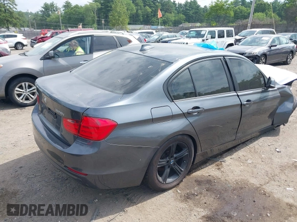 2015 BMW 3 Series 328i xDrive с VIN WBA3B5G53FNS20635, выставлен на аукционе IAAI как лот 42744509 с пробегом Не указан миль и . История ставок и продаж доступна на DreamBid. Изображение 4.