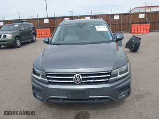 2020 Volkswagen Tiguan SE with VIN 3VV2B7AX3LM103195, listed as a IAAI auction lot 41847710 with 40,782 mi miles. Bid and sale history available at carsss.com. Image 13.