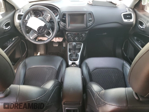 2018 Jeep Compass Latitude z VIN 3C4NJCBB5JT137135, wystawiony jako Copart lot #59592615 z przebiegiem 65 248 mil mil oraz Szkoda całkowita • Salvage title. Historia ofert i sprzedaży dostępna na DreamBid. Obrazek 8.