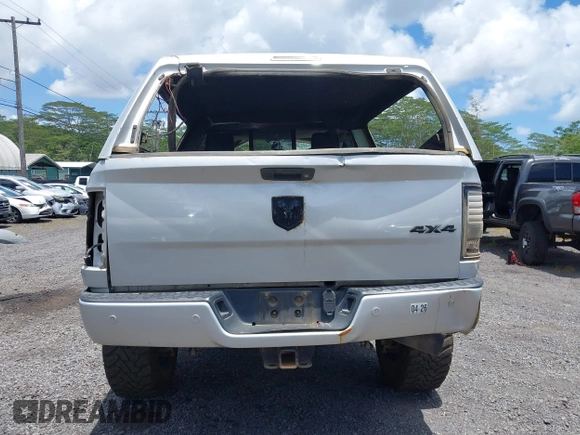 2018 Ram 2500 Laramie with VIN 3C6UR5FL3JG301310, listed as a IAAI auction lot 42239570 with 189,853 mi miles and . Bid and sale history available at DreamBid. Image 16.